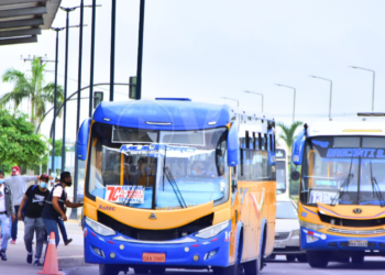 El alcalde Macas se reunirá con transportistas de buses urbanos