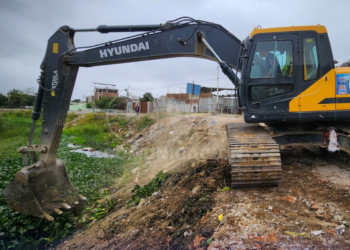 ALCALDE FLORENCIO FÁREZ REALIZÓ LIMPIEZA EN SECTOR POZA HONDA