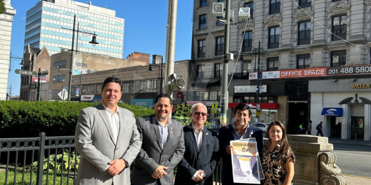 ALCALDE JOVANNY CORONEL FIRMA CONVENIOS Y LOGRA ALIANZAS ESTRATÉGICAS PARA PASAJE EN SU GIRA INTERNACIONAL 