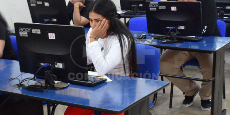 4.116 aspirantes rindieron prueba para ingresar a la UTMACH