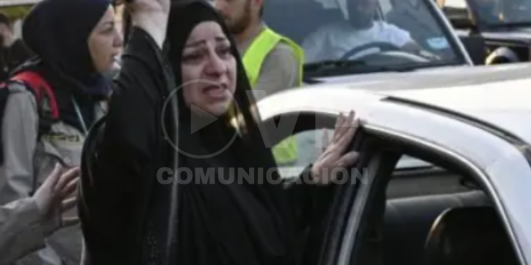 Miles de familias en el sur de Líbano evacuaron hacia el norte ante los intensos bombardeos