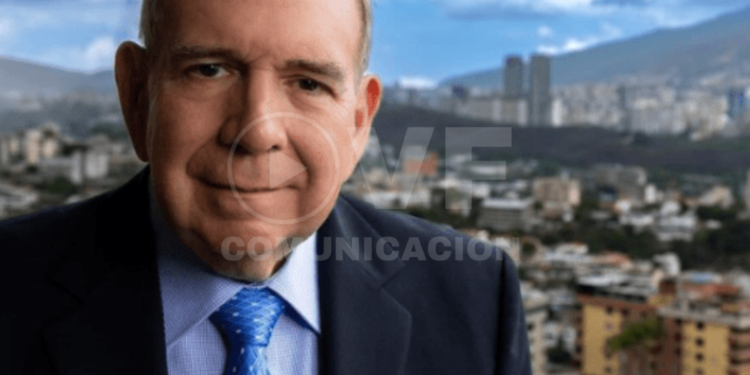 Edmundo González Urrutia deja Venezuela y recibe asilo político en España