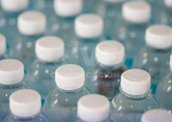 Dos plantas procesadoras de agua purificada fueron clausuradas por la Arcsa en El Oro