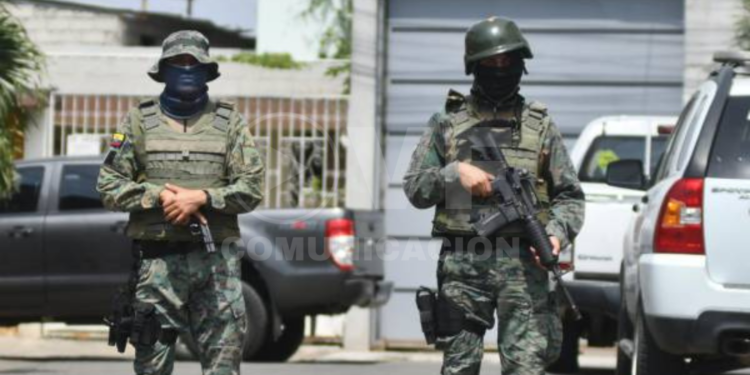 Reforma del manual de operaciones permite a militares disparar ante evasión en vías