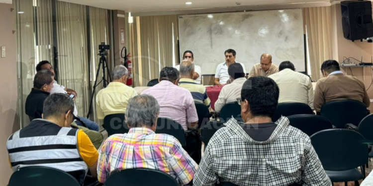 TRANSPORTISTAS DE EL ORO INCONFORMES CON COBRO DE PEAJE EN EL GARRIDO POR UN SERVICIO QUE NO RECIBEN
