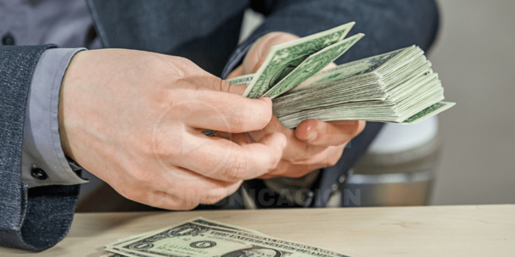 La judicatura destituyó a fiscal que habría solicitado USD 10 000 en un juicio penal