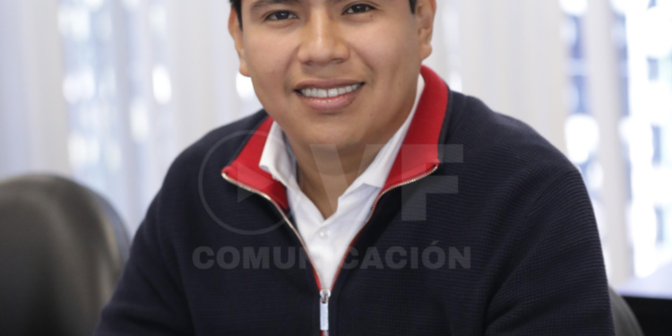 Asambleísta Steven Ordóñez consigue más recursos para El Oro por regalías eléctricas