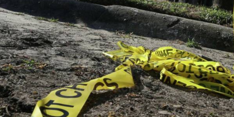 Una bebé fue aventada del tercer piso de un hotel