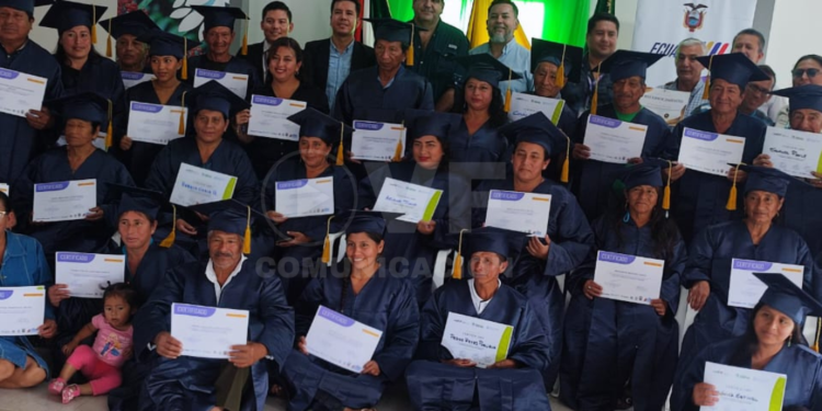 32 productores culminan su capacitación en Agricultura Familiar Campesina en Jipijapa