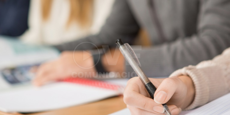 HASTA EL 27 DE OCTUBRE DE 2024 SE PUEDE POSTULAR PARA LAS “BECAS TIC ECUADOR”