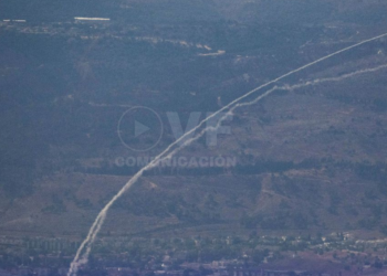 Israel y Hezbollah intercambian más fuego a través de la frontera