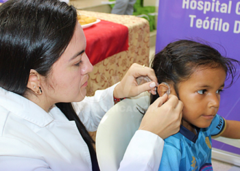 HOSPITAL TEÓFILO DÁVILA ENTREGÓ 350 AYUDAS TÉCNICAS A 188 PERSONAS CON DISCAPACIDAD AUDITIVA