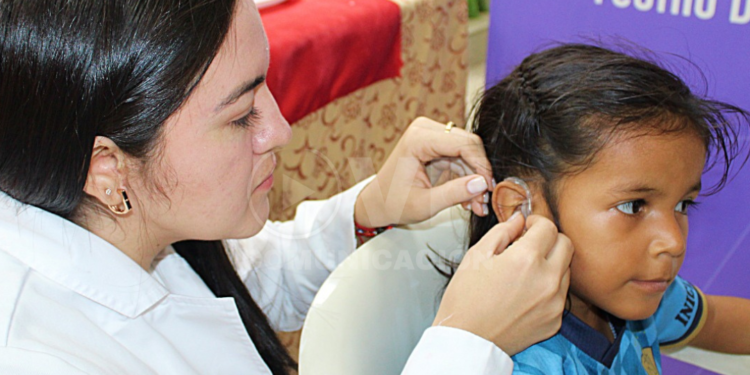 HOSPITAL TEÓFILO DÁVILA ENTREGÓ 350 AYUDAS TÉCNICAS A 188 PERSONAS CON DISCAPACIDAD AUDITIVA