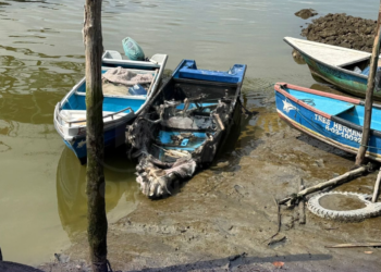 Incendio a embarcaciones y vivienda genera zozobra en Bajo Alto