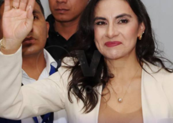 Vicepresidenta Verónica Abad, arribó a Quito 