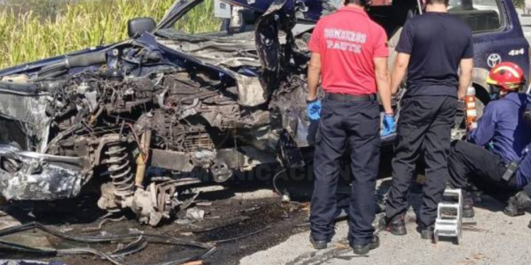 Una persona murió tras múltiple siniestro de tránsito en el sector de Puente Europa, Azuay