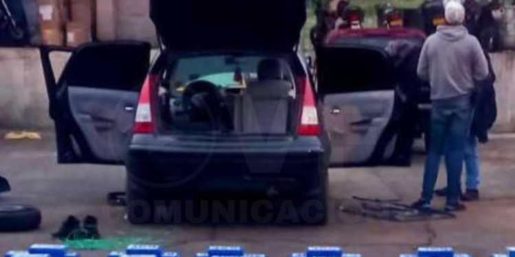 Juez dictó prisión preventiva para dos personas que viajaban en un vehículo con droga en Carchí