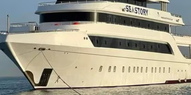 Naufraga un yate turístico en Egipto