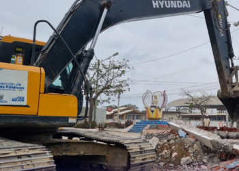 Alcalde Florencio Fárez junto al Proyecto Pilares ejecuta la remodelación