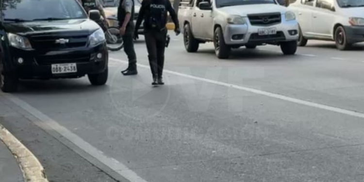 Cinco sujetos resultaron heridos tras un ataque armado con más de 80 disparos en Machala.