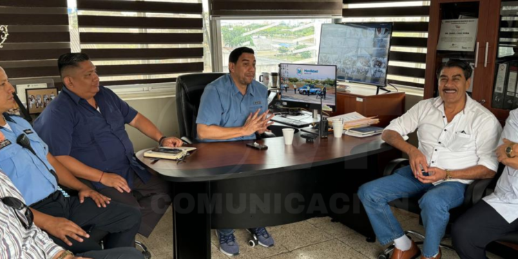 MOVILIDAD MACHALA Y SINDICATO DE CHOFERES DE EL ORO ALISTAN CONVENIO PARA AMPLIAR CONTROL DEL TRÁNSITO DURANTE LOS APAGONES