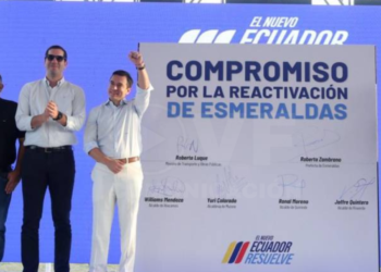 Gobierno firma compromiso por más de USD 21 millones para obras de reconstrucción