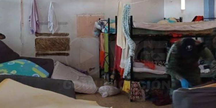 Militares hallan libretas de ahorro en cárcel de Jipijapa