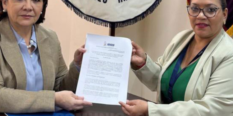 Núcleo de SOLCA Machala y el IESS El Oro renuevan convenio