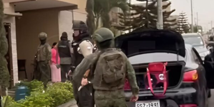 Dos policías filtraron información de Mega-operativo en La Aurora, Daule