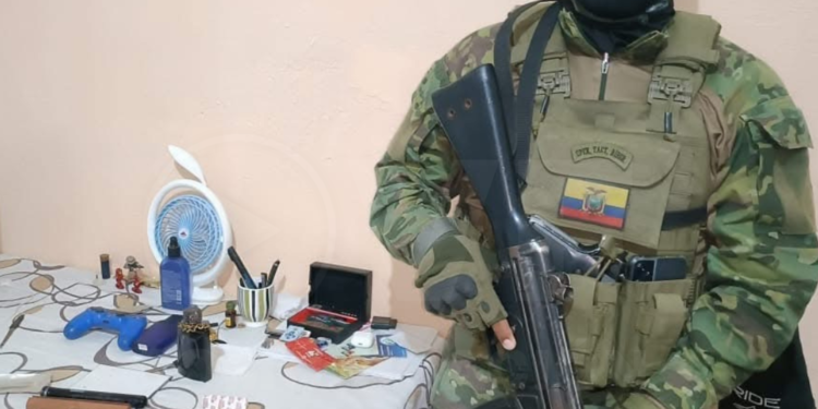 Detienen a hombre con gran cantidad de droga en El Guabo