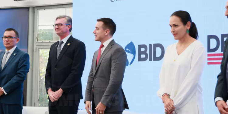 Gobierno de Noboa logra histórica conversión de deuda y reduce USD 800 millones hasta 2035 para conservar la amazonía