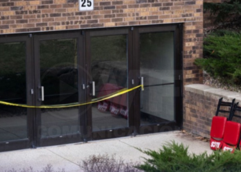 Maestra de un aula cercana al tiroteo estaba lista para defender a los estudiantes con unas tijeras