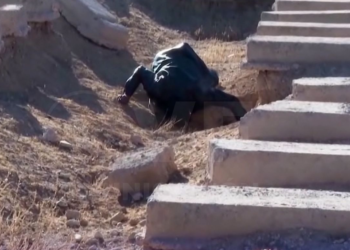 Fosas comunes halladas en Siria escenifican atrocidades del régimen de Assad