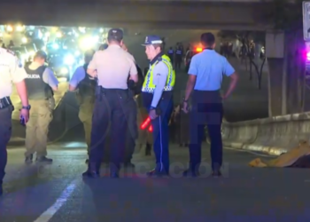 Dos guardias del Trinipuerto de Guayaquil fueron asesinados en un paso elevado