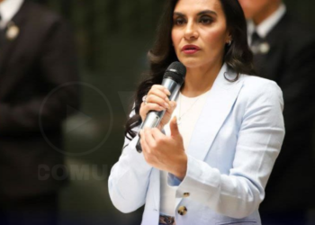 Jueza deja sin efecto suspensión de 150 días y restituye a vicepresidenta Verónica Abad en sus funciones