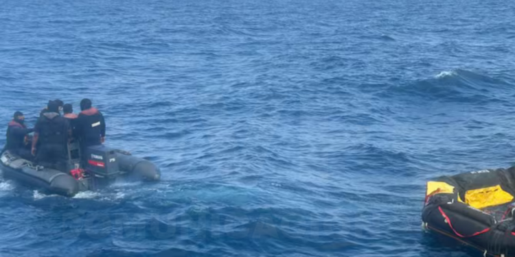 Continúa la búsqueda de los 21 tripulantes del pesquero ‘Patricia Lynn’ en Manta