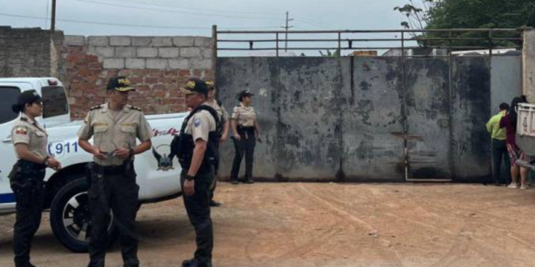 Tres hombres son asesinados dentro de un taller de camiones en Machala