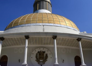 La Asamblea Nacional de Venezuela declara ‘persona non grata’ a nueve expresidentes latinoamericanos