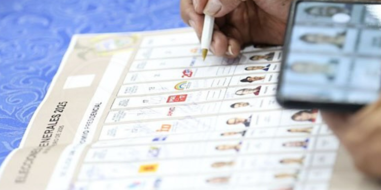 Inicia la Campaña Electoral en Ecuador