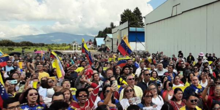 Cientos de venezolanos se sumaron a las concentraciones contra de la investidura de Nicolás Maduro