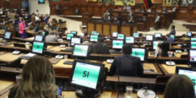 Asamblea aprueba vacancia legislativa y licencia para campaña electoral