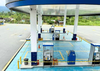 La Fiscalía allana cinco gasolineras en zonas fronterizas