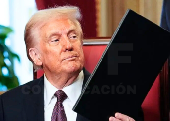 Estados Unidos oficializa los aranceles anunciados sobre México, Canadá y China tras la firma de Trump