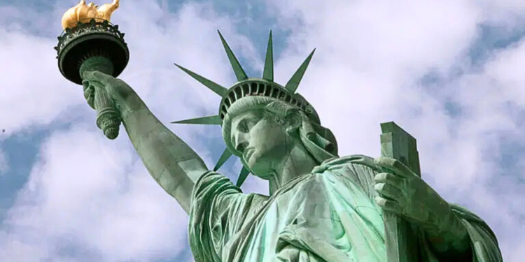 Estados Unidos no devolverá la Estatua de la Libertad a Francia