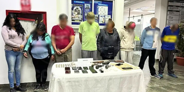 Ocho delincuentes capturados en Quito tras allanamientos por múltiples delitos