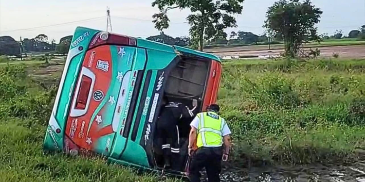 Tragedia en la vía Babahoyo-Montalvo dejando a tres personas fallecidas