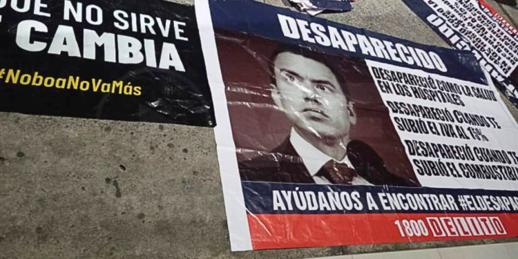 Detienen a dos funcionarios del Municipio de Guayaquil por colocar ‘propaganda ofensiva’ contra Daniel Noboa