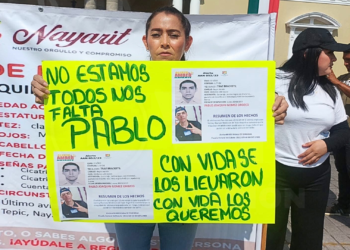 Madre encuentra evidencia clave en Teuchitlán tras inacción fiscal