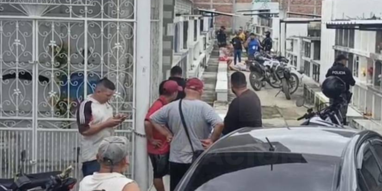 Un hombre fue asesinado frente a la tumba de su padre en Portoviejo