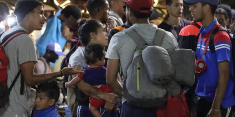 Más de 2.000 ecuatorianos deportados de EE.UU. en 2025